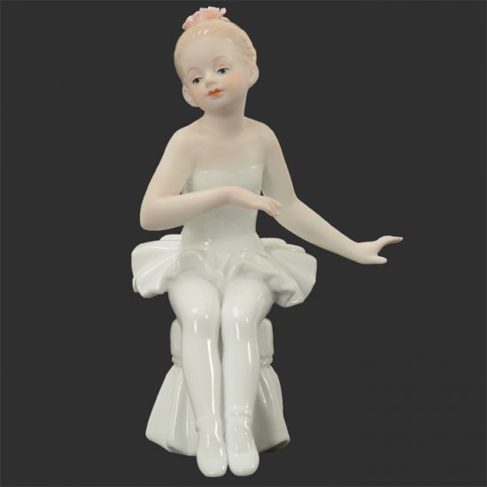6016B Ceramic Ballerina (Posed Arms) - Click Image to Close